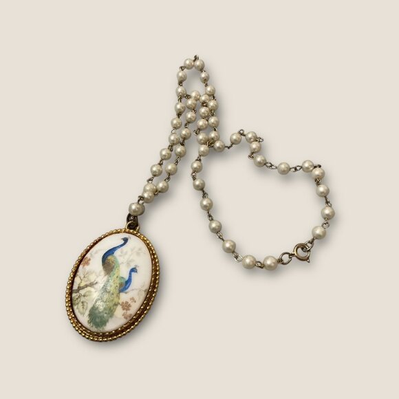 Vintage Peacock Painted Porcelain Pendant Necklace 22" Beaded Faux Pearl - Picture 2 of 3
